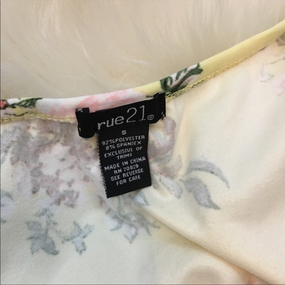 Forever 21 Floral Romper - Picture 5 of 6